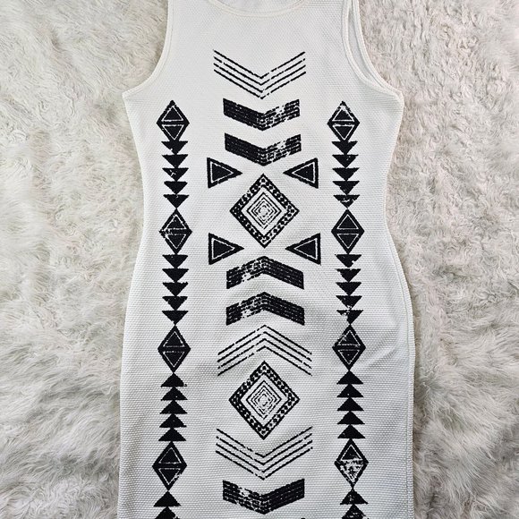 Guess Women's White and Black Beaded Sleevesless Midi Dress Size L - Picture 2 of 11